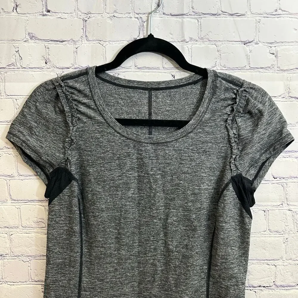 Lululemon Run Full Tilt Short Sleeve Shirt Heathered Black Women's 8 Athletic - Picture 2 of 8